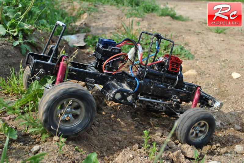 Багги Tamiya Tundra в движении