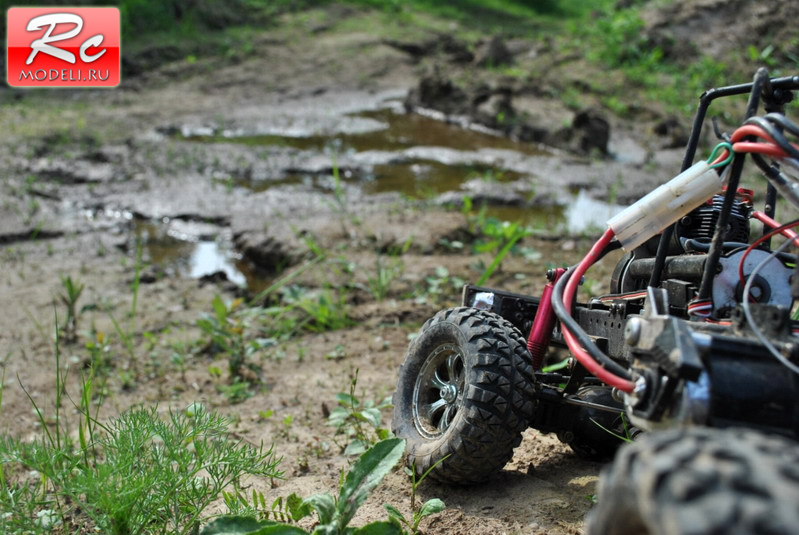 Радиоуправляемое багги Tamiya Tundra готовится к заездам